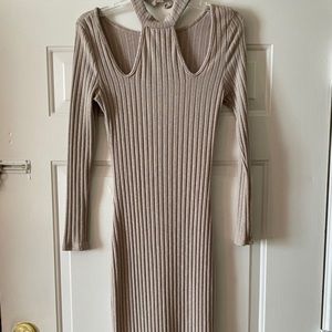 Long sleeve stretchy dress